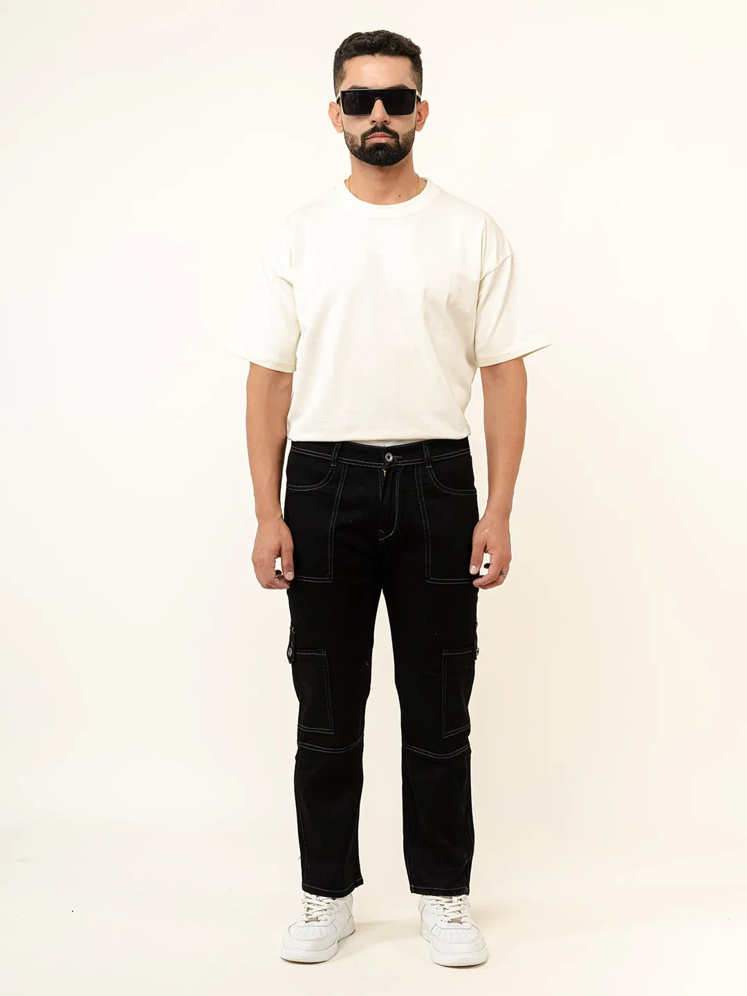 Black Comfort-Fit Cargo Denim Jeans