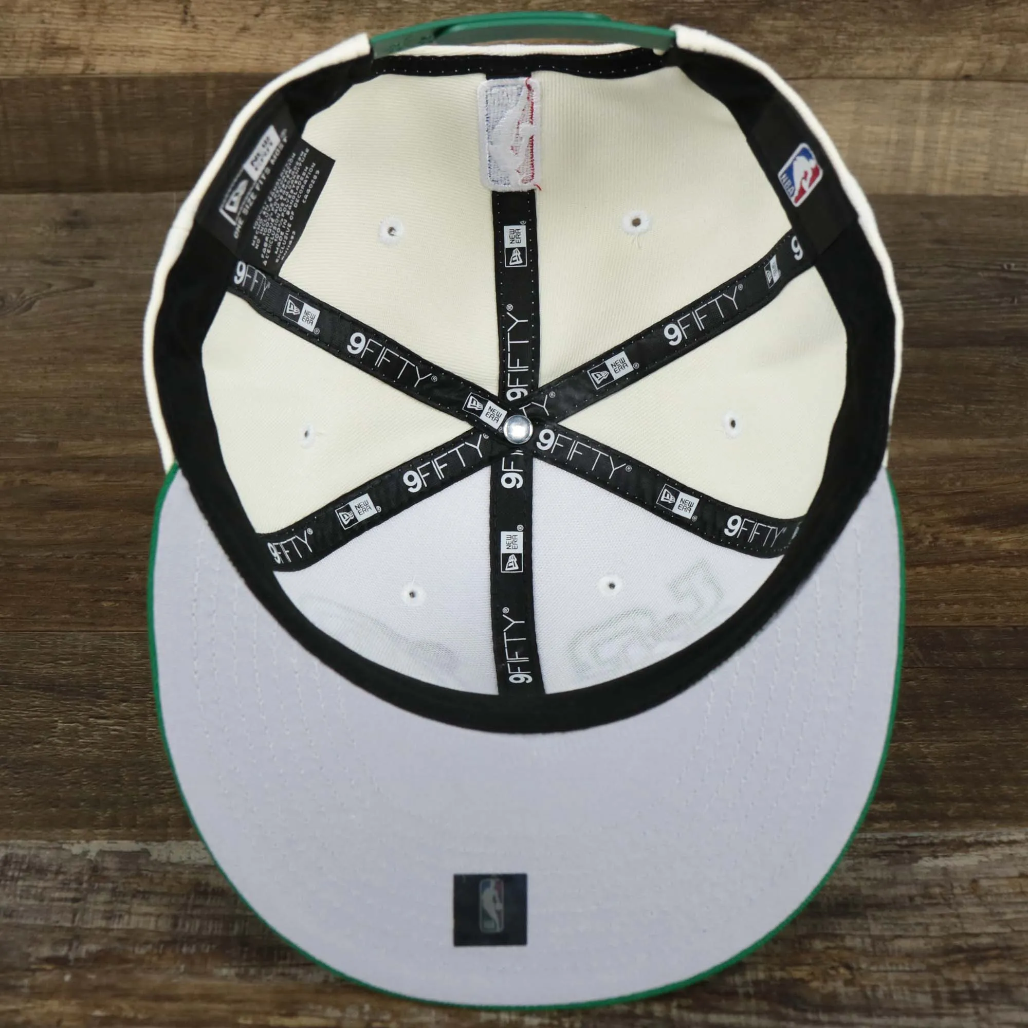 Boston Celtics NBA 2022 Draft Gray Bottom 9Fifty Snapback | New Era Cream/Kelly Green