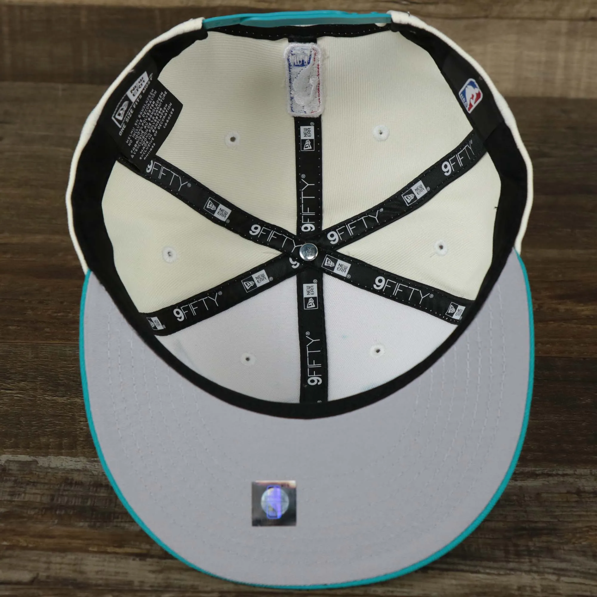 Charlotte Hornets NBA 2022 Draft Gray Bottom 9Fifty Snapback | New Era Cream/Turquoise