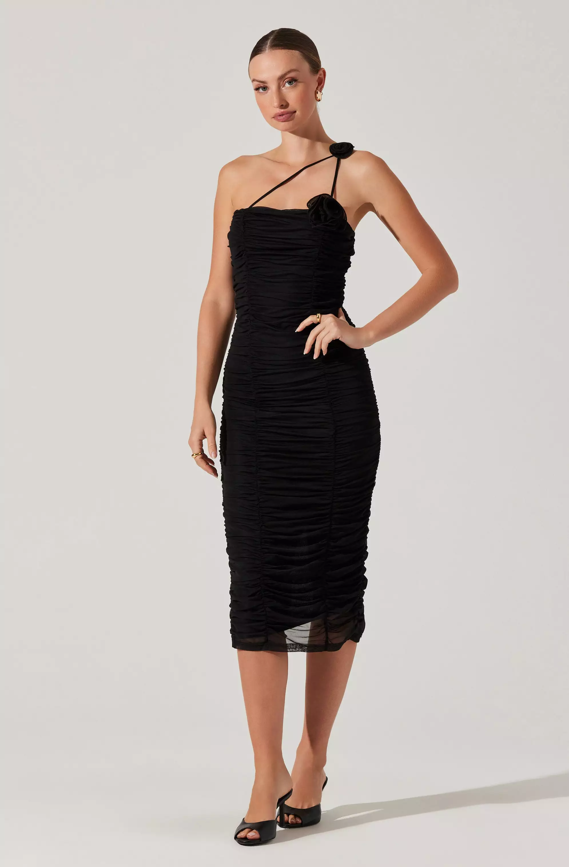 Corsage Ruched Bodycon Midi Dress