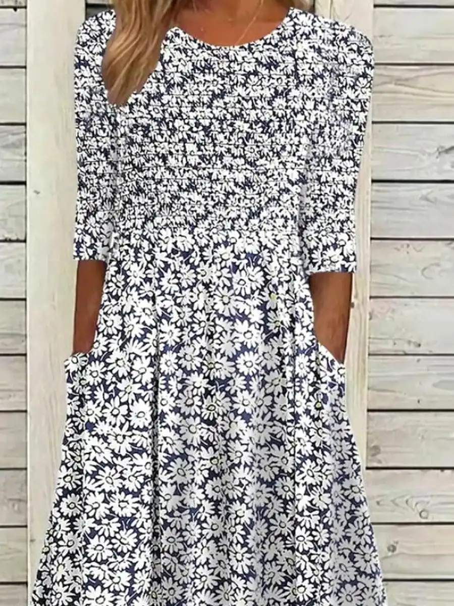 Feminine Floral Print Ruched Midi Dress with Half Sleeves