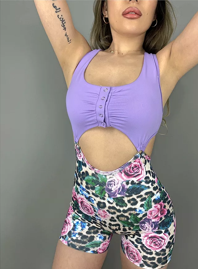 La Fitwear Scheming Short Type Girl Play Sexy Lilac