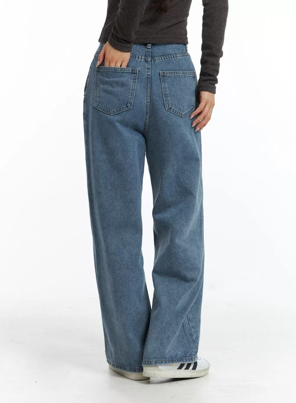 Pintuck Washed Straight Leg Jeans OJ412