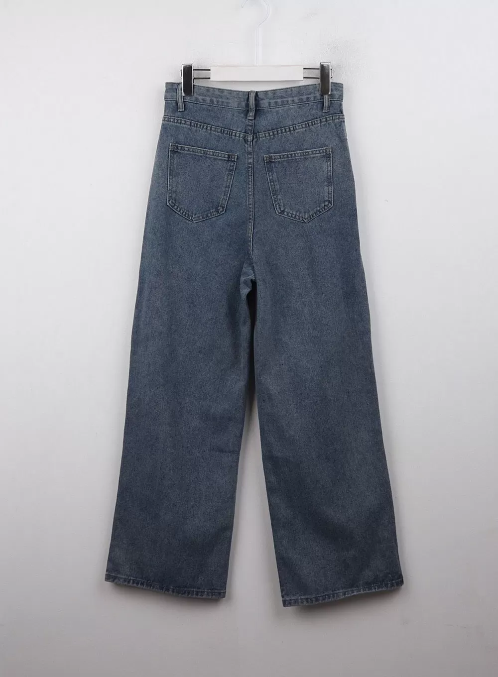 Pintuck Washed Straight Leg Jeans OJ412