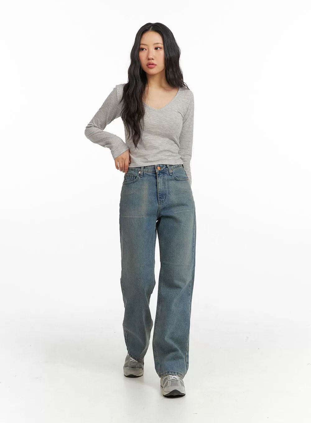 Solid Straight Leg Jeans CF407