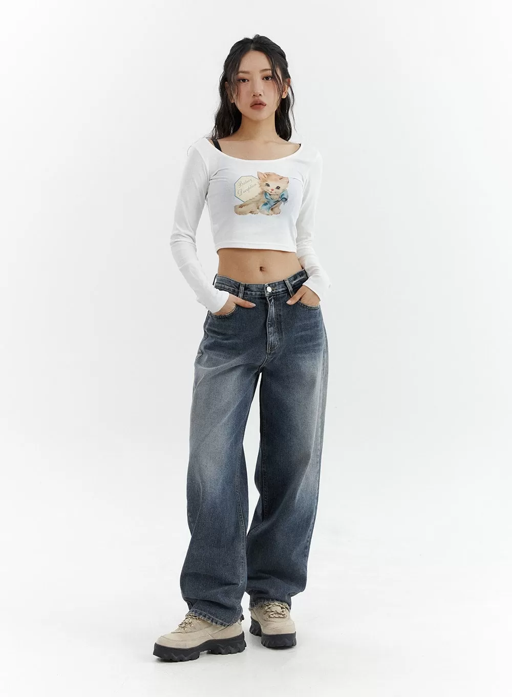 Washed Button Straight Leg Jeans CJ425