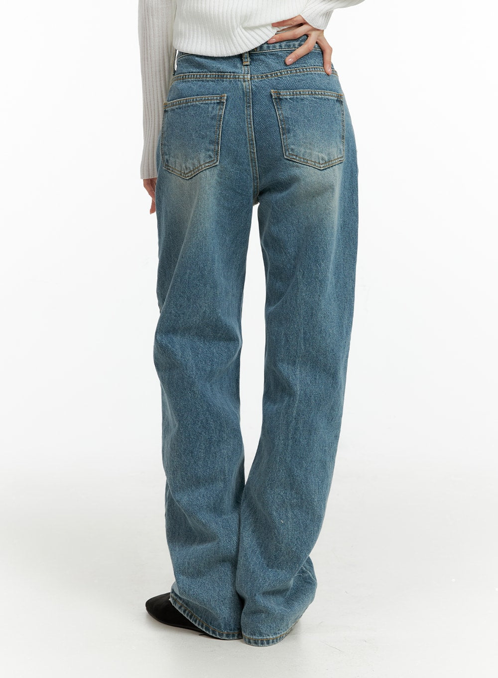 Washed Denim Straight Leg Jeans OF414